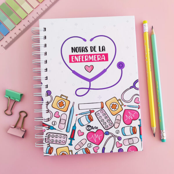 CUADERNO - ENFERMEROS COMIC